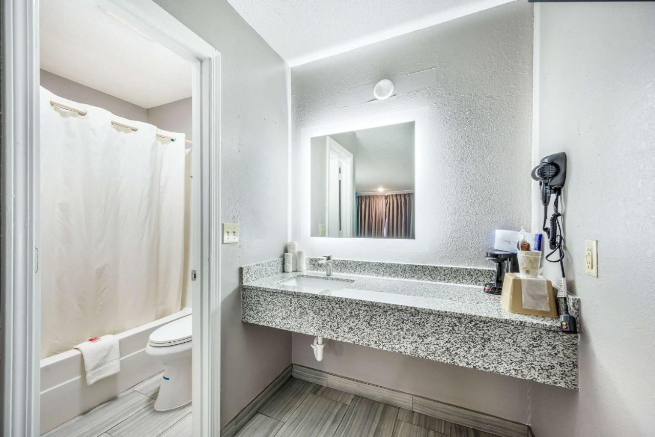 Econo Lodge Russellville Zewnętrze zdjęcie